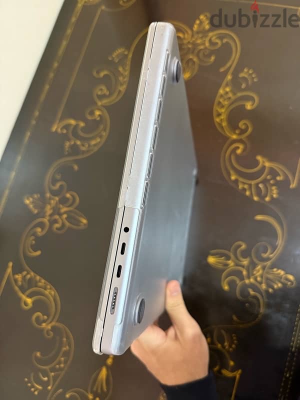 Macbook Pro M1 Pro ماكبوك برو ام ١ برو 3