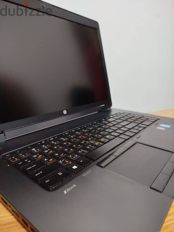 HP ZBook G2 17  RAM 32 SSD 256 HDD 1TB 2