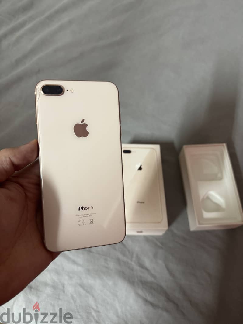 Apple iPhone 8 Plus 64GB Gold 1