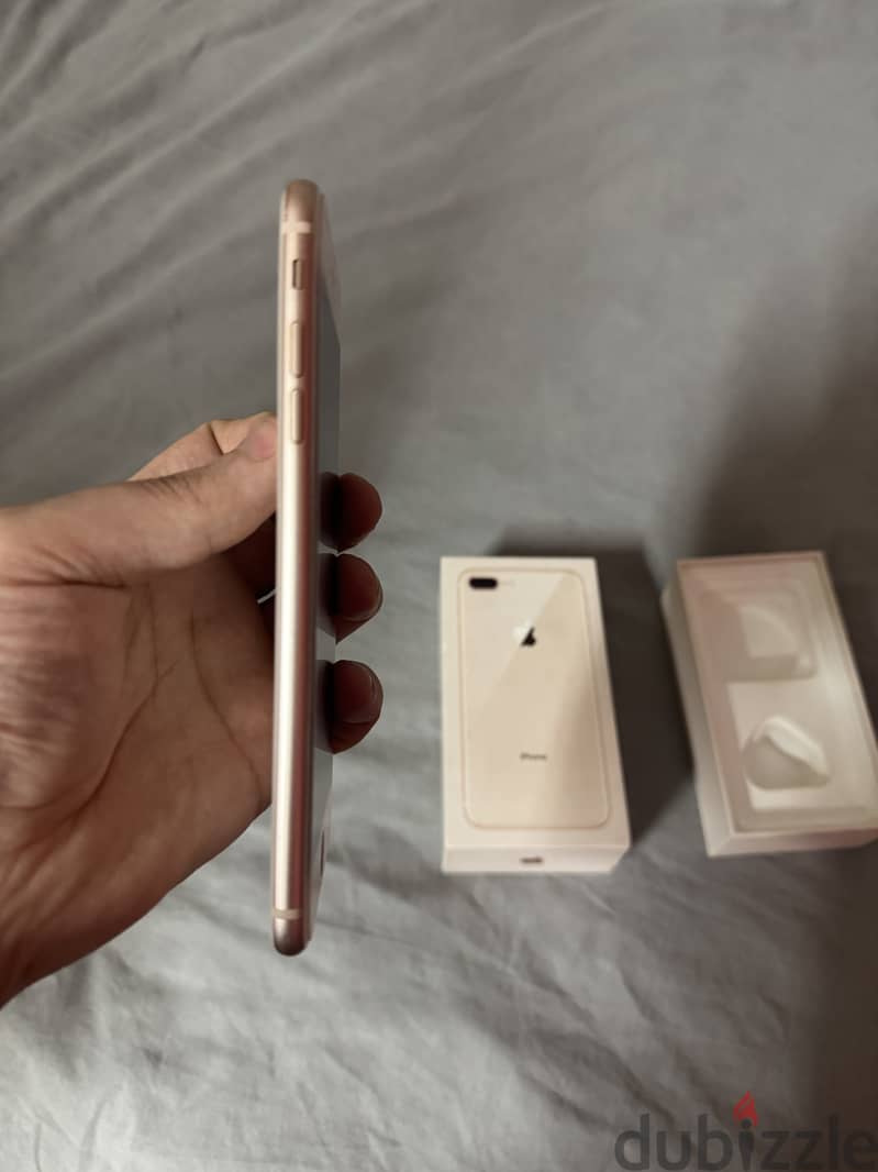 Apple iPhone 8 Plus 64GB Gold 5