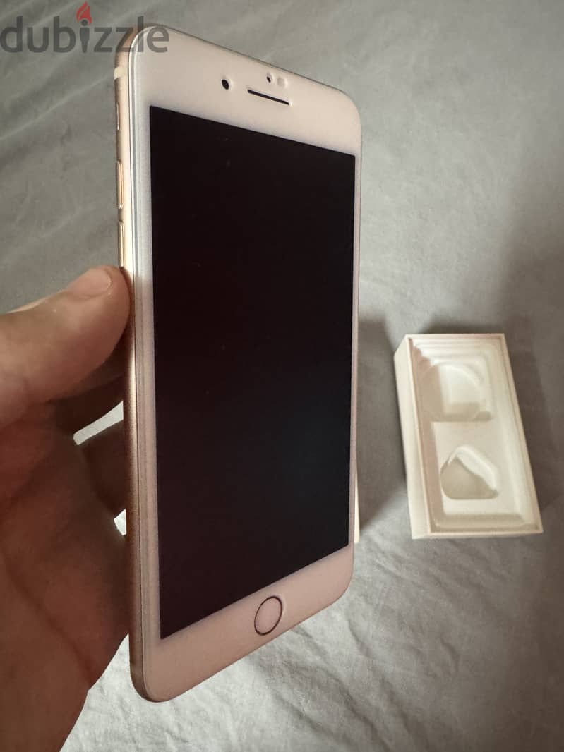 Apple iPhone 8 Plus 64GB Gold 6