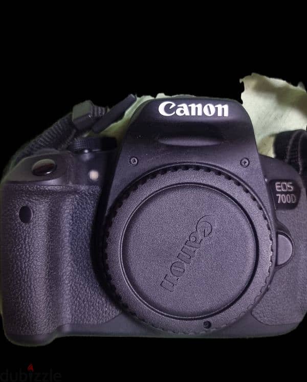 Canon D700 3