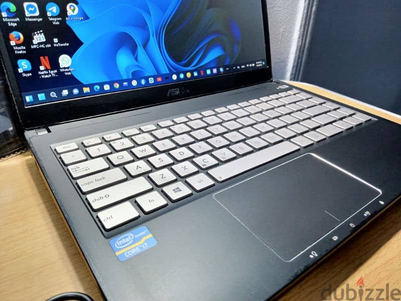 من المانيا ويندوز ١١ ASUS core i7 MQ 5