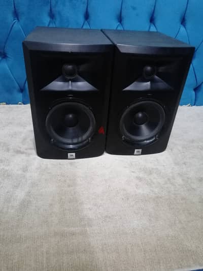 JBL LSR305 Active Studio Monitors