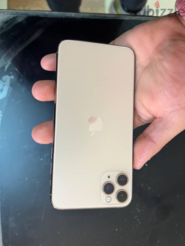 iphone 11 pro max //ايفون ١١ برو ماكس 256 0