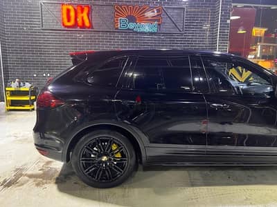 Porsche Cayenne 2011