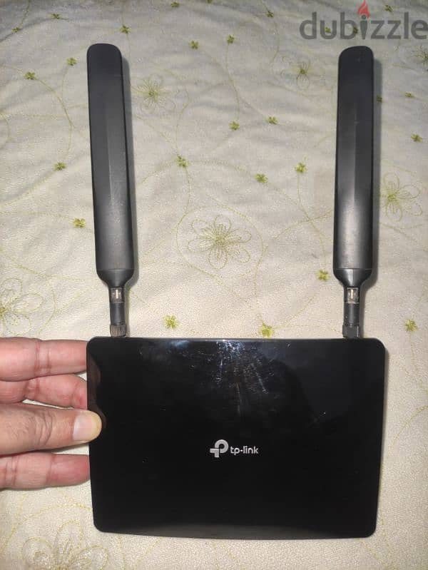 TP-Link MR6400 4G Router 0