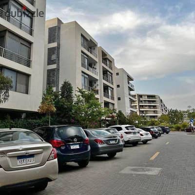 Apartment for sale with the lowest down payment and longest installment period directly in front of Cairo Airport and minutes from Heliopolis