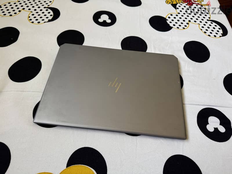 HP ZBook studio G5 6