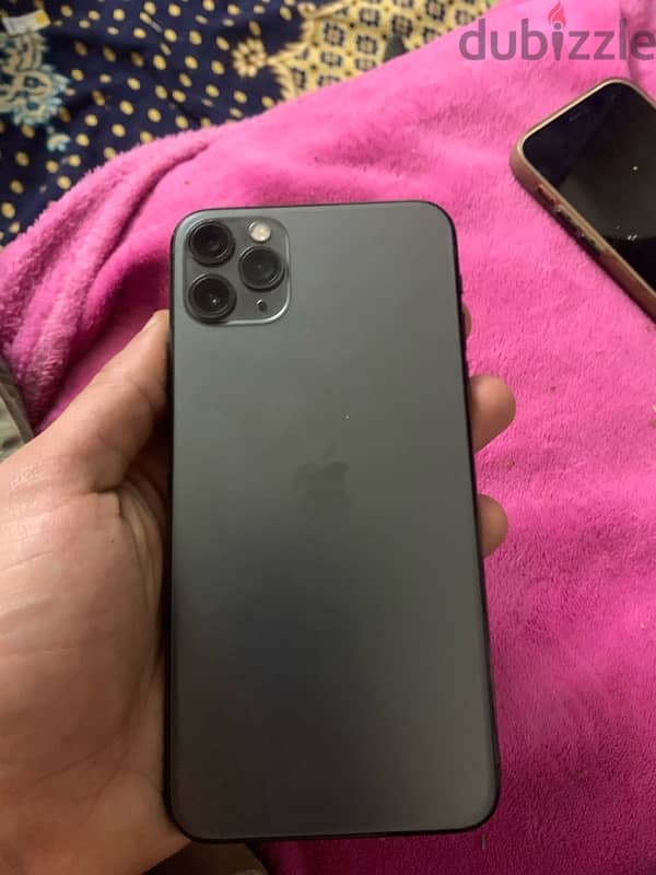 iPhone 11 Pro Max 0