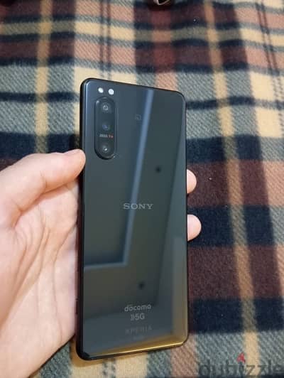 sony xperia 5 mark 2 في خط في الشاشه للبيع