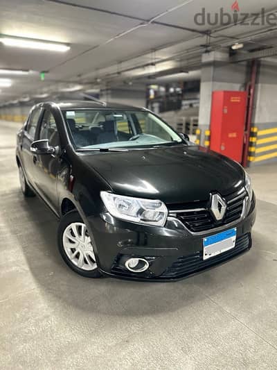 Renault Logan 2017 ONLY 44,000 KM