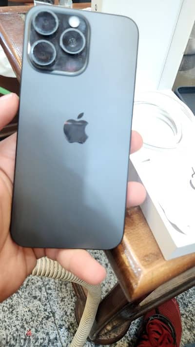 Iphone 15pro max 256g dual sim 95%