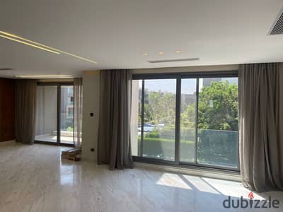 Luxurious Smart Home System in Silver Palm compound (Apartment) . . beside Waterway . . long terms