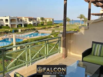 For sale, a ready-to-move, fully finished chalet with a direct sea view in the heart of Ain Sokhna