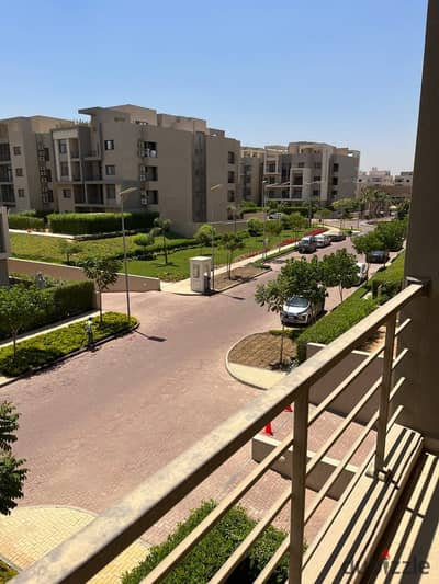 Apartment for sale in Fifth Square Al Marasem Compound, fully finished, ready for immediate delivery