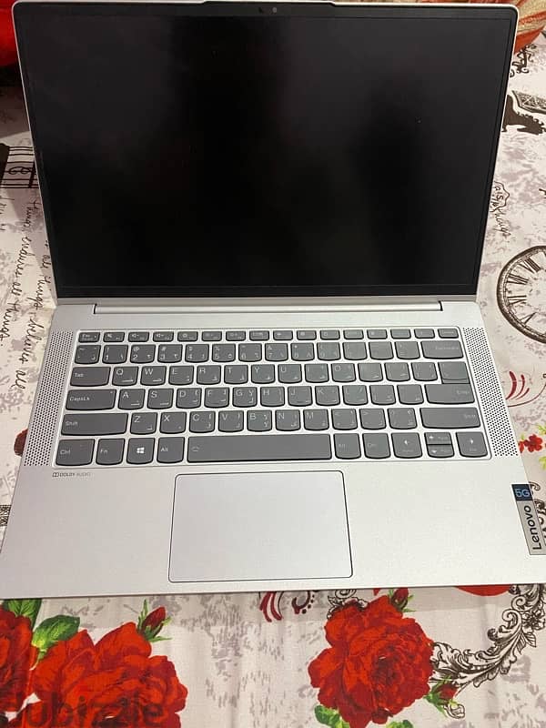 Lenovo ideapad 5g 1