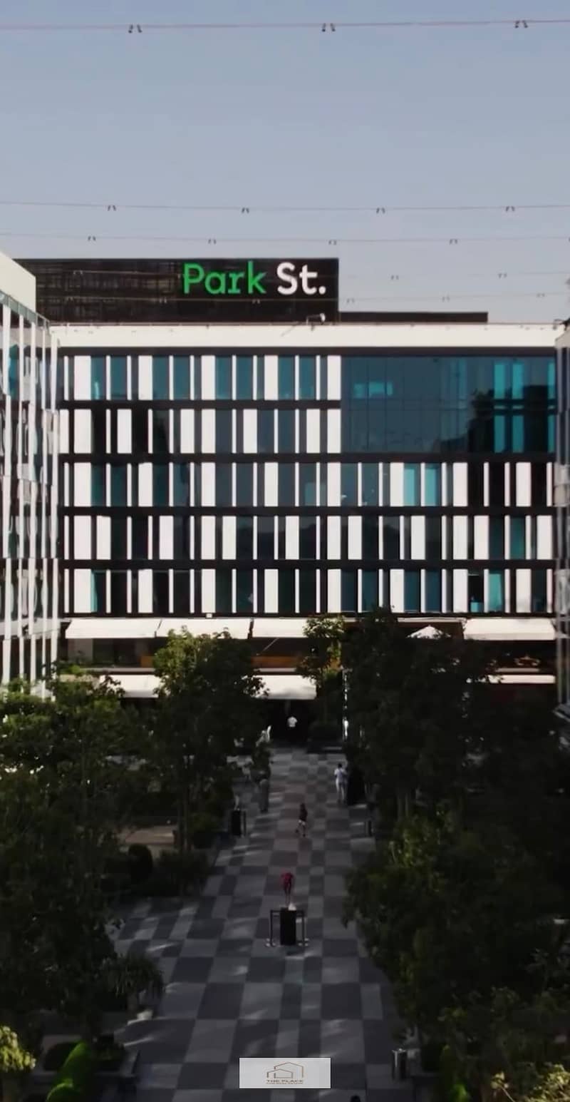 150m office for rent in Park Street, fully finished, with a view of the plaza 0