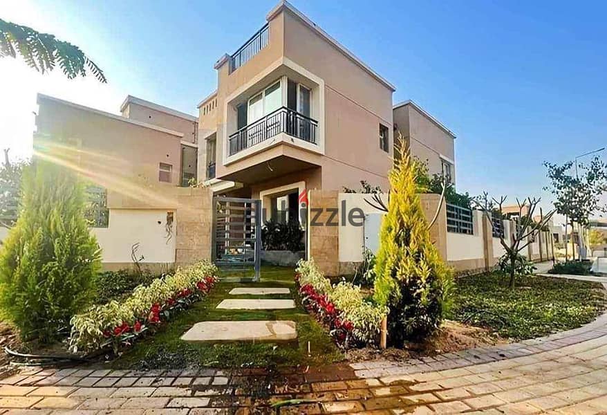 In the New Cairo compound a villa for sale at the price of an apartment on the Suez Road opposite Cairo International Airport 0