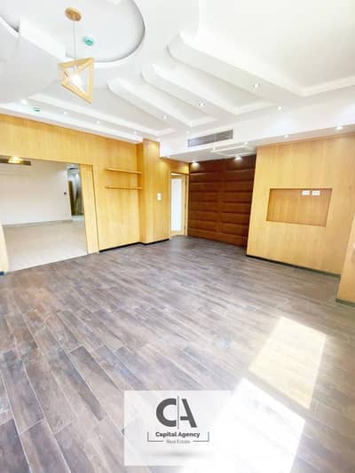 Administrative office for rent, 120 square meters, at a very special price, directly on South 90th Street - Fully finished with air conditioning - Fif