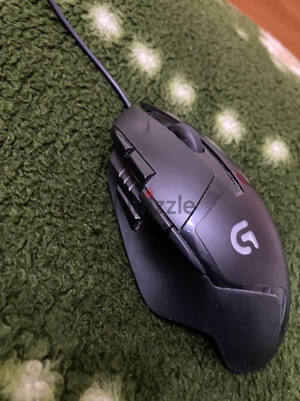 Logitech g402 ‏باستخدام ستة اشهر سبب البيع جبت mouse جديد 1