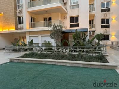 A 3-bedroom apartment for immediate delivery in Mountain View Compound with installments over 9 years next to Hyde Park New Cairo South 90th Street