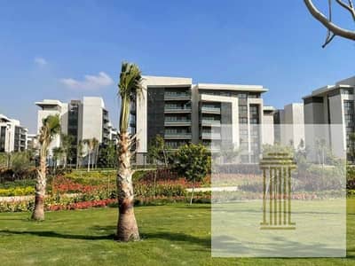 Apartment for sale, 83 m², with a 35 m² garden, immediate delivery in Privado Madinaty, with installments over 7 years, with the best view of the lake