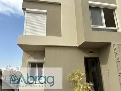 Townhouse for rent, 300 sqm, kitchen and air conditioning, Badya Compound - Palm Hills October