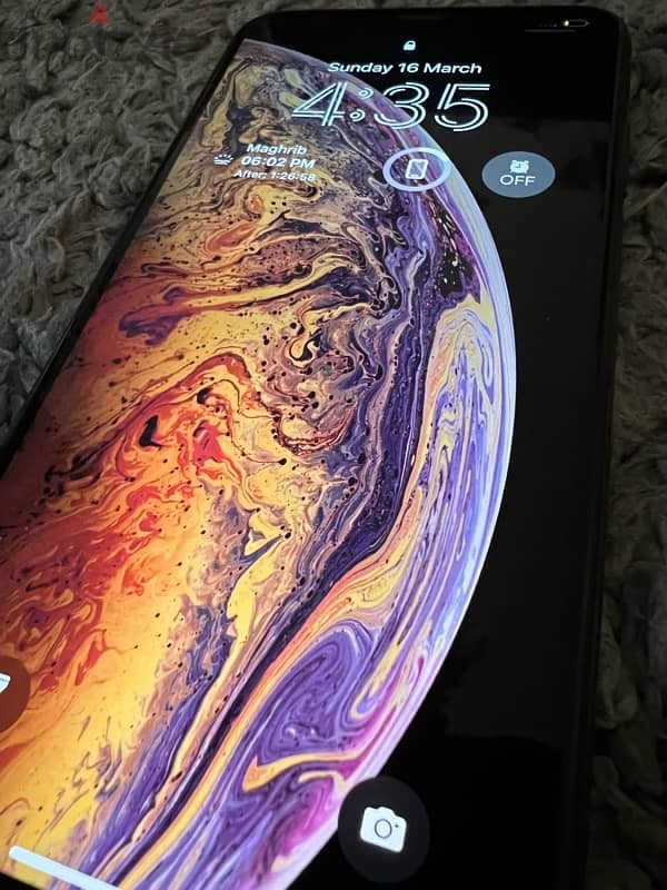 iPhone XS Max 4