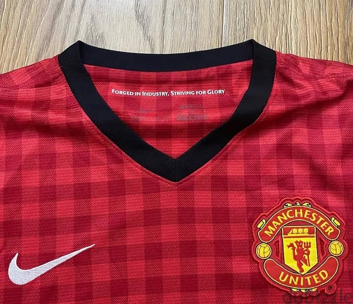 Manchester United 2012-2013 shirt 1