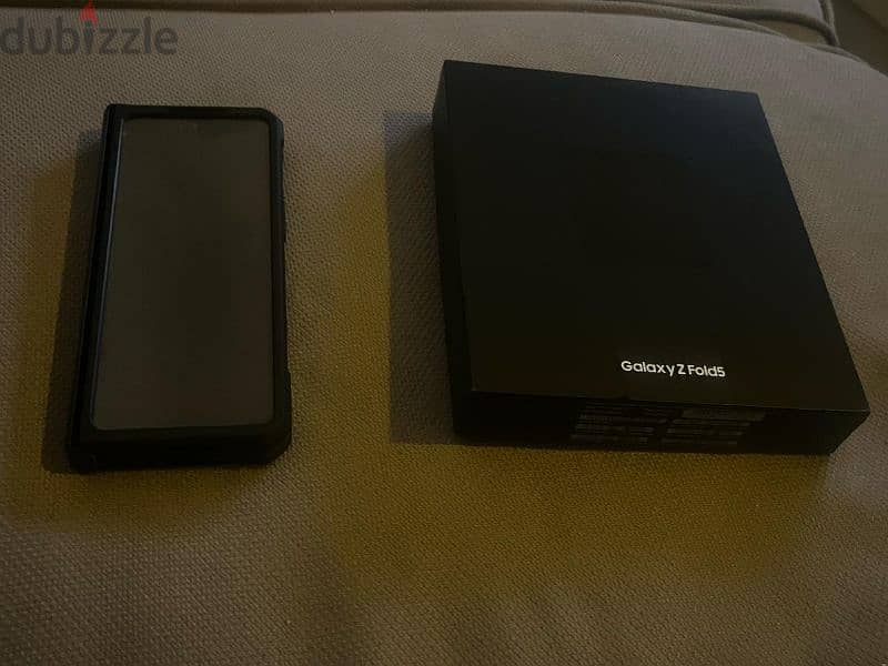 Samsung Galaxy ZFold 5 Phantom Black 256GB ضمان محلي 5