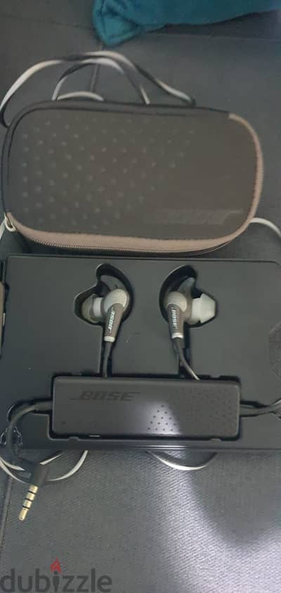 سماعه BOSE QC20 سلكيه عازله للضوضاء زي الجديده وارد السعوديه