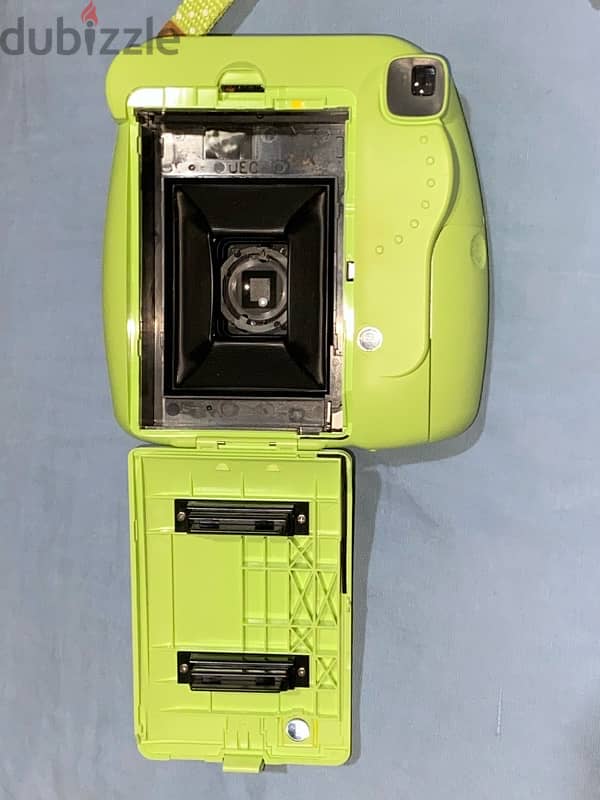 Fujifilm Instax Mini 9 Instant Camera, Lime Green 2