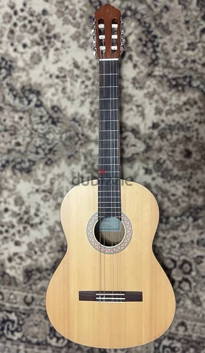 Guitar yamaha c40m