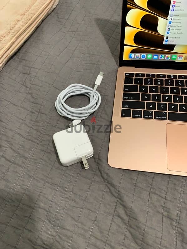 MacBook Air 2018 rose gold 13” 7