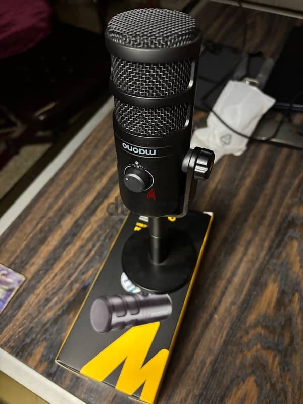 Maono PD100U Microphone 1