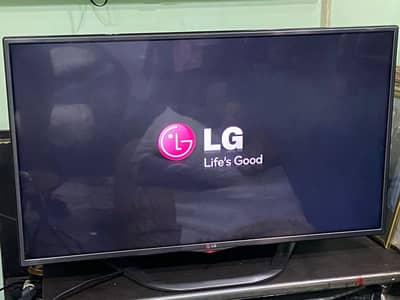 ل جى 42بوصه LED full HD مفهاش خدشه بلريموت والقاعده عاديه وليست اسمارت