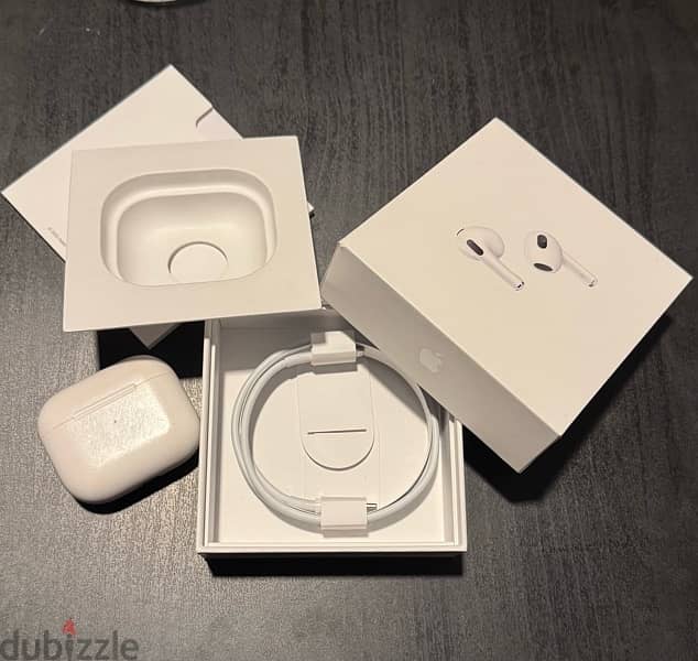 AirPods (3rd Generation) 1