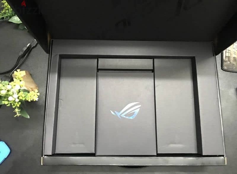 asus rog zephyrus M15 | RTX 2070 MAX-Q 8g | i7-10750 H 7