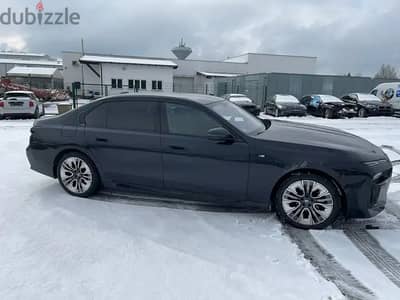 بي ام دبليو أى 7 2023     BMW i7 eDrive 50 M Sport