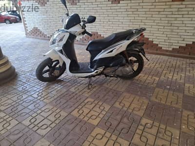 سكوتر sym Sr 150