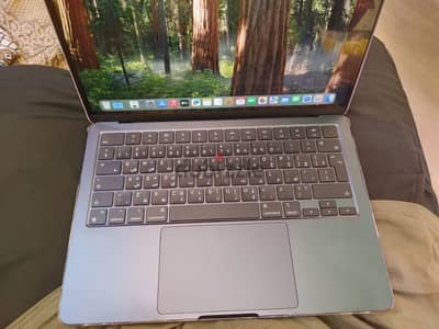 macbook air m2 UESD like new