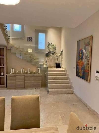 Villa for sale with a down payment of 600,000 in a residential and distinguished area in New Cairo, directly opposite the central axis