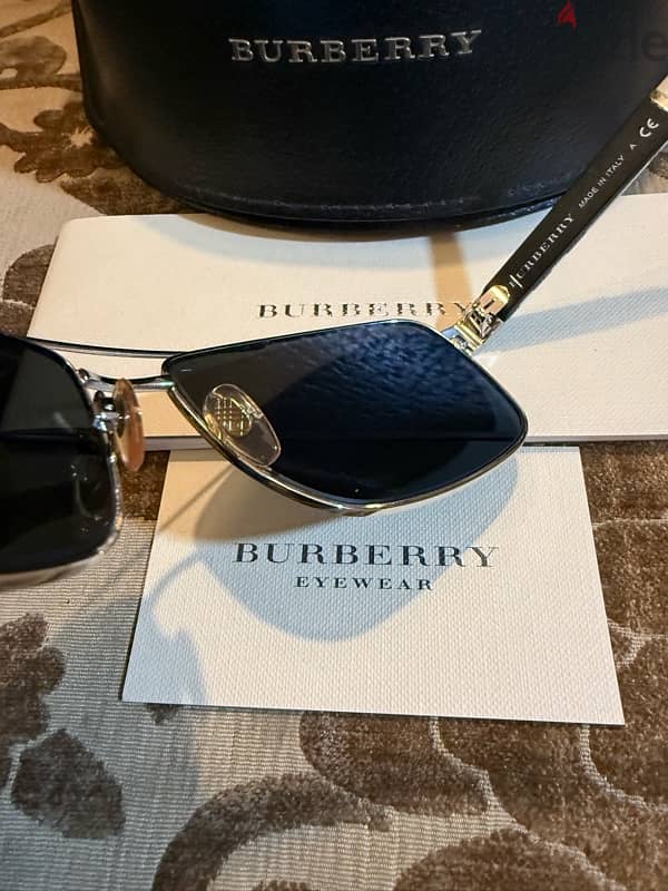 نظارة شمس Burberry أورچنال 7