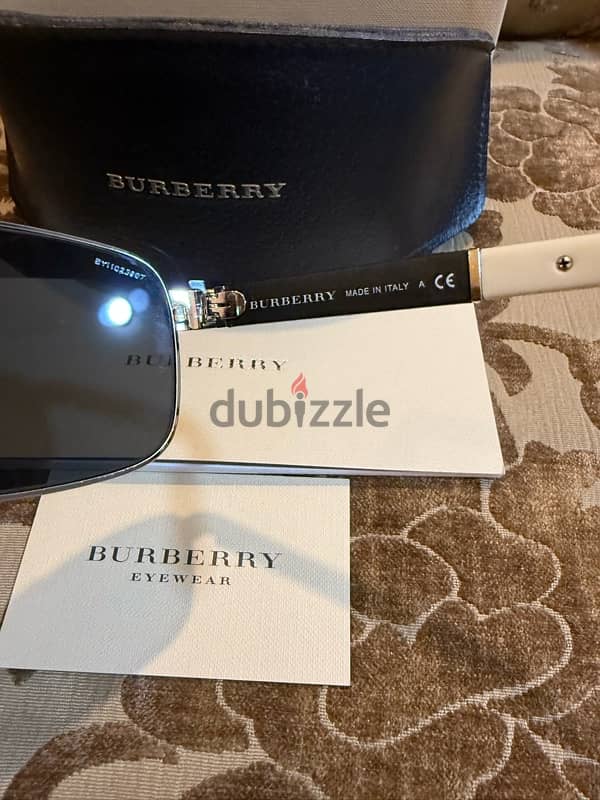 نظارة شمس Burberry أورچنال 8