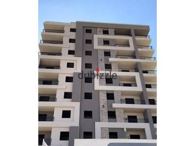 Apartement for sale in maadi next to wadi degla club in a fully constructed compound