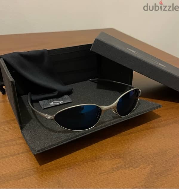 Oakley Rare model - Titanium 3