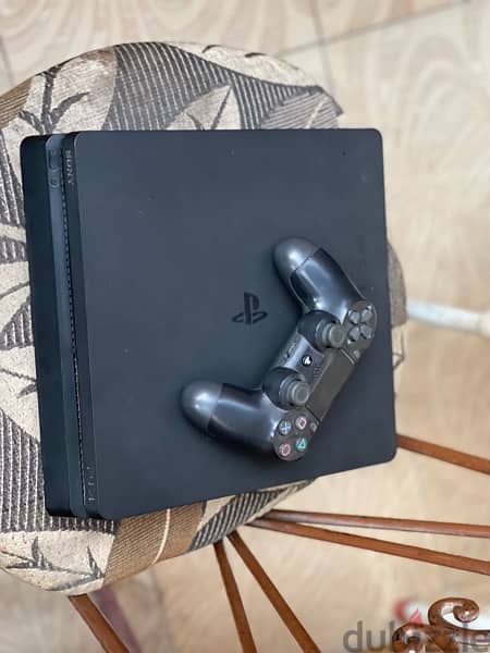 PlayStation4 Slim 0