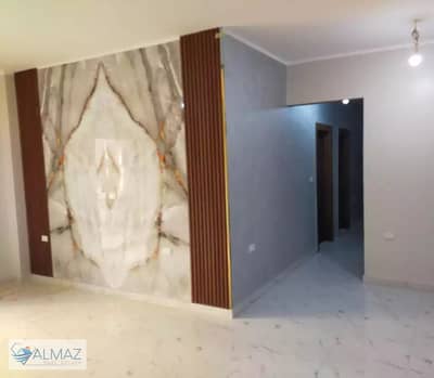 Apartment for rent in Residence Compound opposite Hyde Park and the gates of the Middle Ring Road in the Fifth Settlement, New Cairo