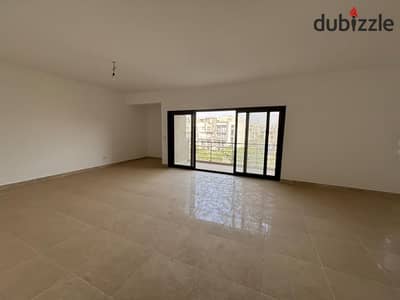 semi furnished Apartment 270m rent prime view in Fifth Square Marasem